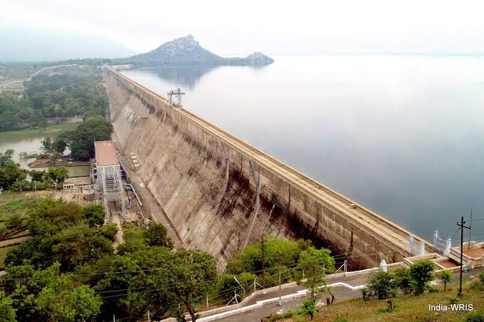 மேட்டூர் அணைக்கு வரும் நீரின் அளவு குறைந்தது….